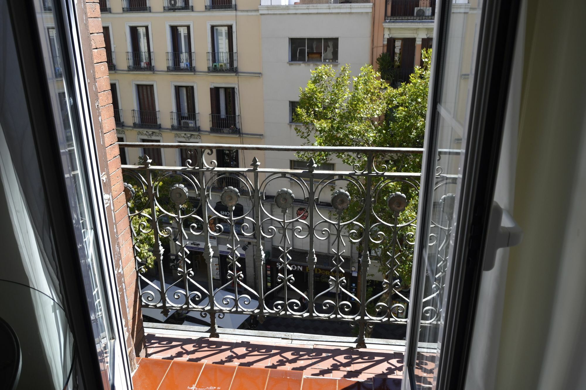 New Point Madrid Apartments Eksteriør billede